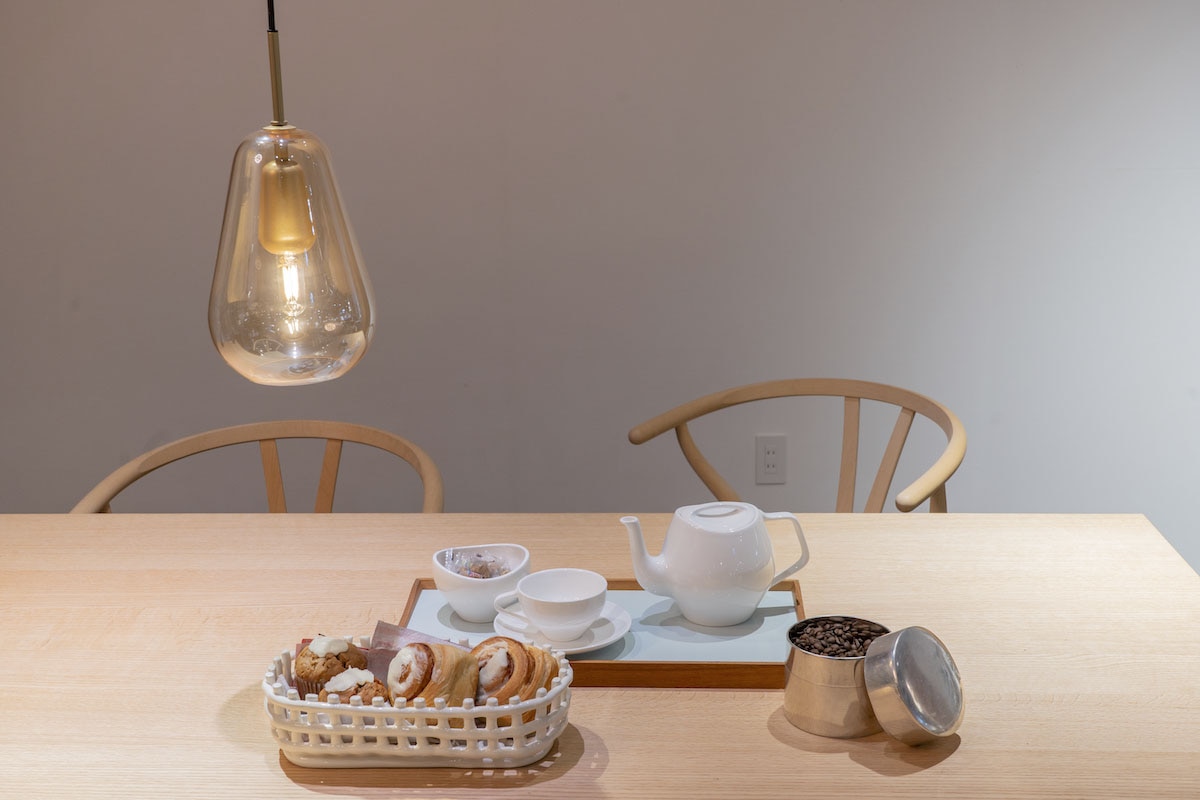 CARL HANSEN & SON | CH24 WISHBONE CHAIR ウォールナット/ブラックペーパーコード