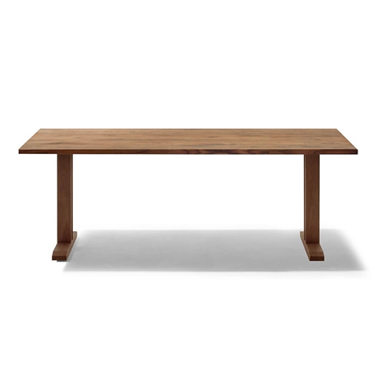 COMMONROOTS | MATE LOW DINING TABLE